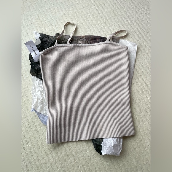 Babaton Alaska Ribbed Tank Top - Picture 1 of 3